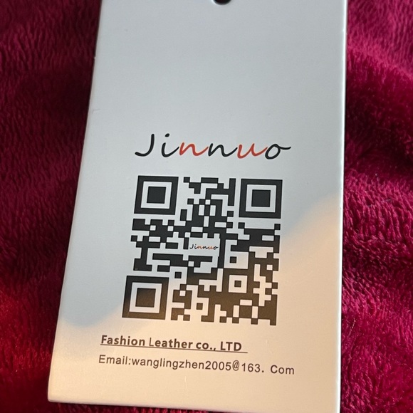 Angora HAT NWT W/rhinestones/butterfly - Picture 7 of 7